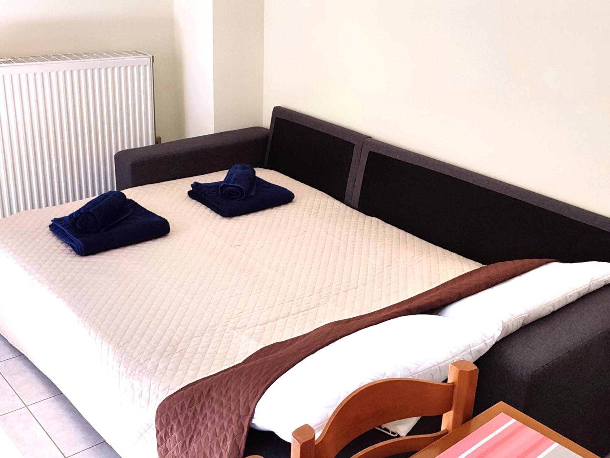 Mando Patrasso - Classical Apartment In The Center Of Patras With Free Parking Exterior photo